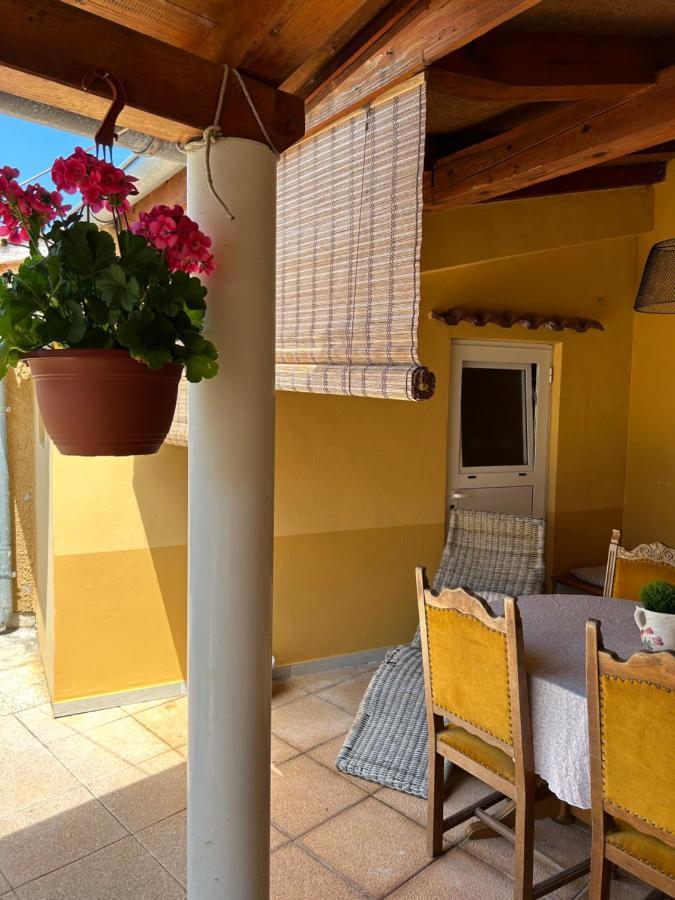 Appartement Zio Nino à Sutomiscica Extérieur photo