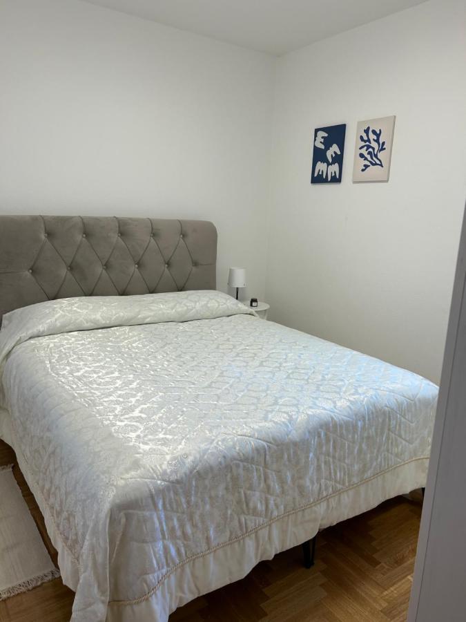Appartement Zio Nino à Sutomiscica Extérieur photo