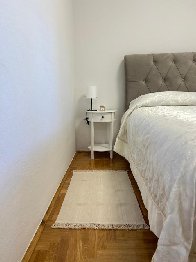Appartement Zio Nino à Sutomiscica Extérieur photo